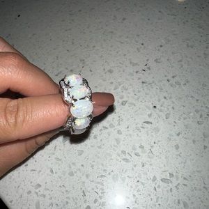 Beautiful 5 stone POAL ring